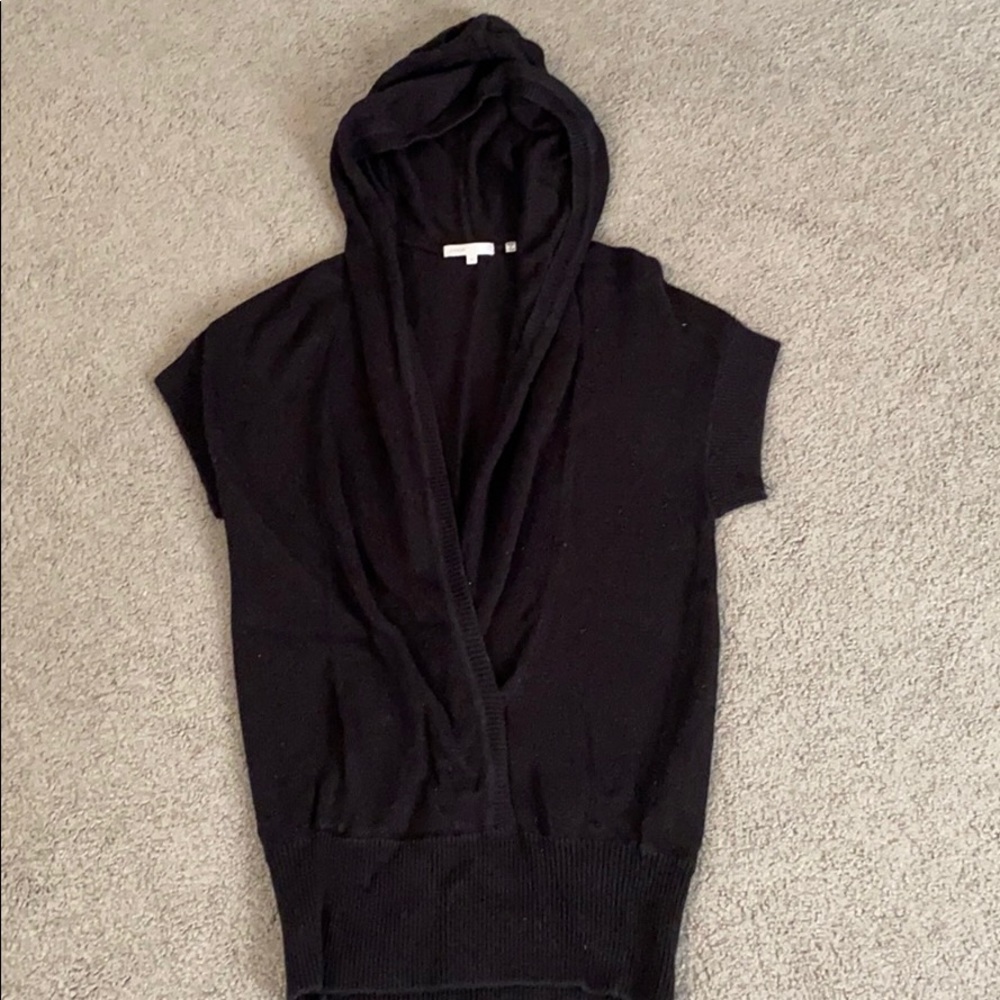 Black short sleeve sweater